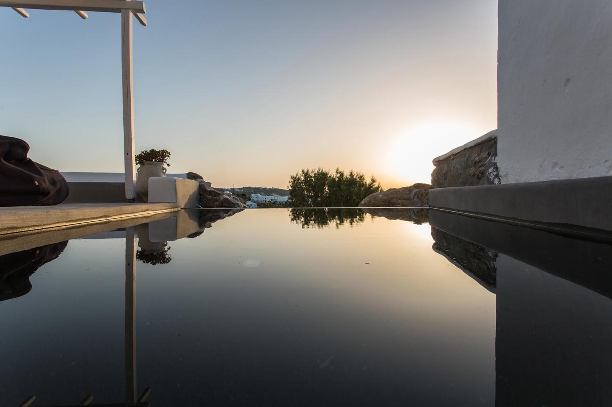 Ostraco Suites Mykonos Town Esterno foto